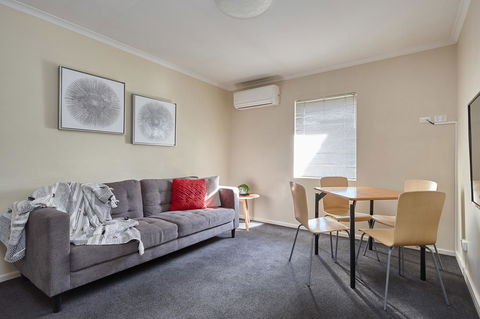 Elphin Serviced Apartments - Darwin Holiday 10