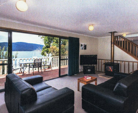 Driftwood - Darwin Holiday 22