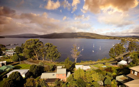 Driftwood - Darwin Holiday 7