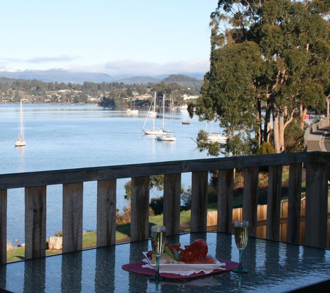 Driftwood - Darwin Holiday 3