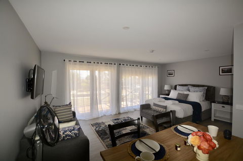 Harrison Grove - Darwin Holiday 29