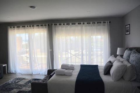 Harrison Grove - Darwin Holiday 30