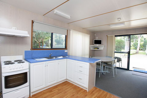 Seven Mile Beach Cabin And Caravan Park - Darwin Holiday 8