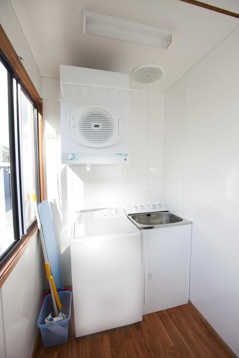 Seven Mile Beach Cabin And Caravan Park - Darwin Holiday 5