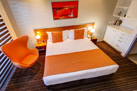Mantra Charles Hotel - Darwin Holiday 24