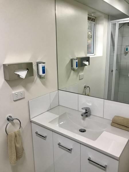 Adina Place Motel Apartments - Darwin Holiday 9
