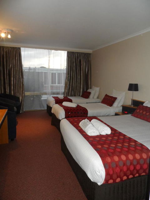 Commodore Regent - Darwin Holiday 25