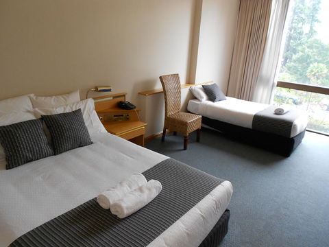 Commodore Regent - Darwin Holiday 36