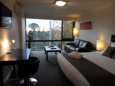 Commodore Regent - Darwin Holiday 5