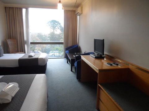 Commodore Regent - Darwin Holiday 42