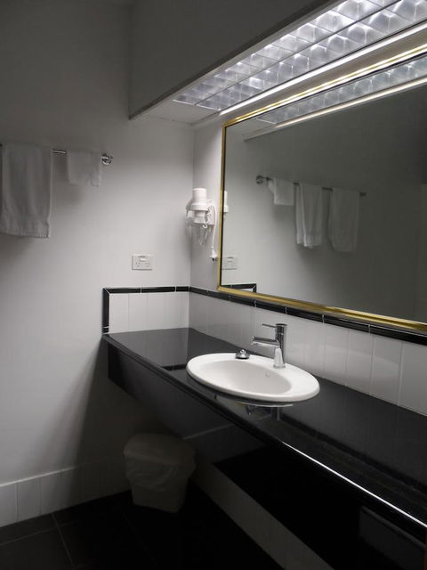 Commodore Regent - Darwin Holiday 23