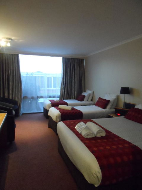 Commodore Regent - Darwin Holiday 17