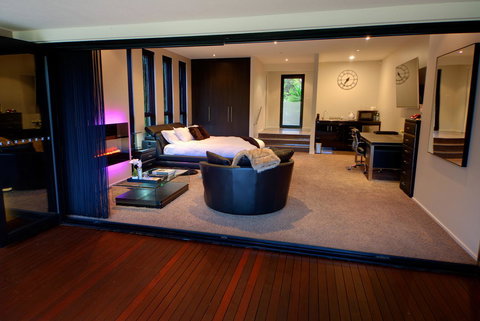 Amare Beachside Luxury - Darwin Holiday 18