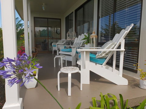 Garden By The Beach - Gateway To The East Coast, Close To Airport - Darwin Holiday 4