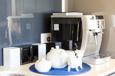 Bellerive Marina View Apartments NO 27 - Darwin Holiday 13