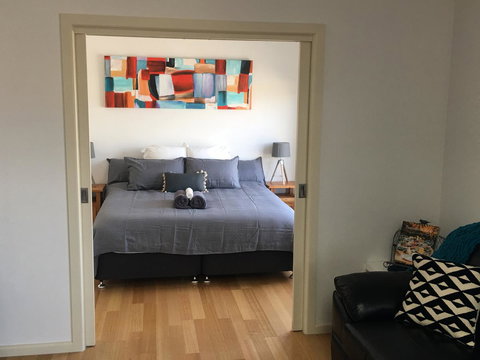 Bellerive Marina View Apartments NO 27 - Darwin Holiday 12