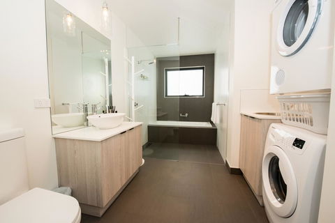 Beach House XIV - Darwin Holiday 12