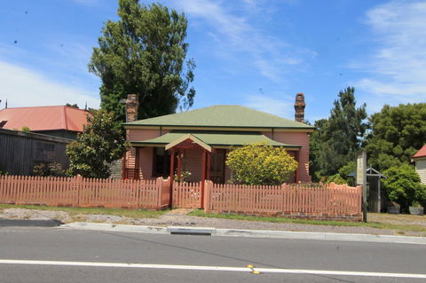 Kerrellie Cottages 2, 4 & 8 Reid Street - Darwin Holiday 2