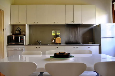 Belton Apartments-Hedge Cottage - Darwin Holiday 1