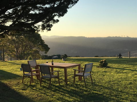 Highgrove - Darwin Holiday 17