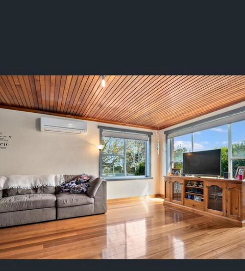 Lylahs - Darwin Holiday 0