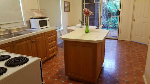 City Townhouse Walking Distance To City - Darwin Holiday 6