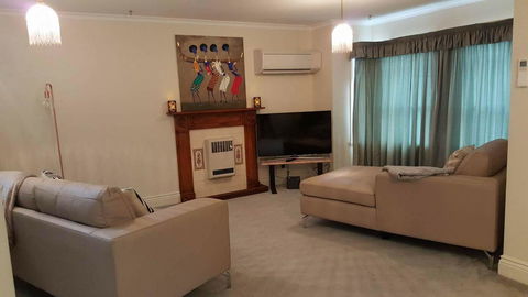 City Townhouse Walking Distance To City - Darwin Holiday 5
