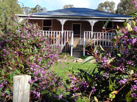 Post House Cottage - Darwin Holiday 0