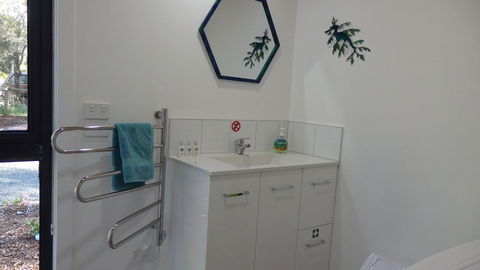Karoola Cottage Self Contained - Darwin Holiday 7