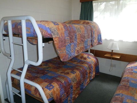 Aberdeen Court Apartments - Darwin Holiday 13
