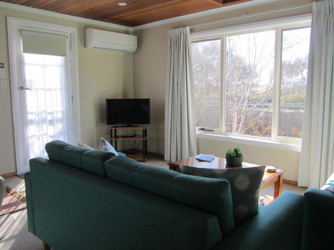 Elm Trees Accommodation @ Ross - Darwin Holiday 15