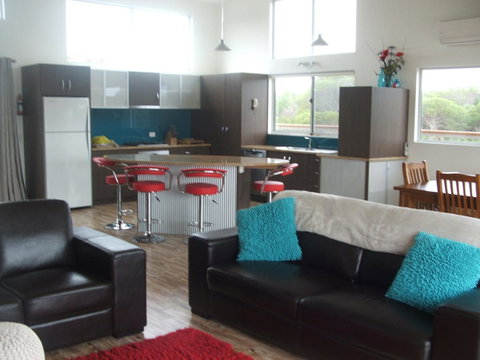 Seymour Waves - Darwin Holiday 7