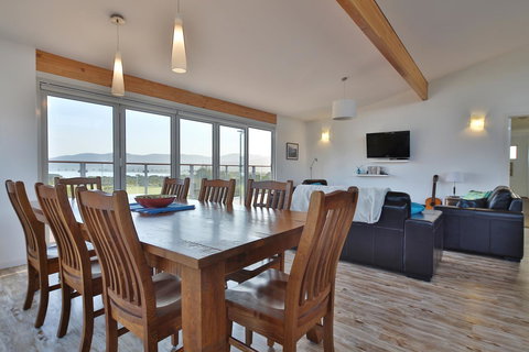 Seymour Waves - Darwin Holiday 6