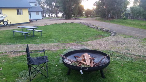 Four Seasons Waterfront Villas - Darwin Holiday 15