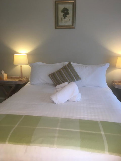 House On The Hill Bed And Breakfast - Darwin Holiday 28