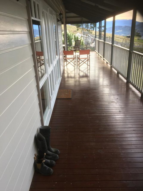 House On The Hill Bed And Breakfast - Darwin Holiday 3