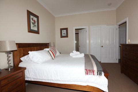 House On The Hill Bed And Breakfast - Darwin Holiday 34