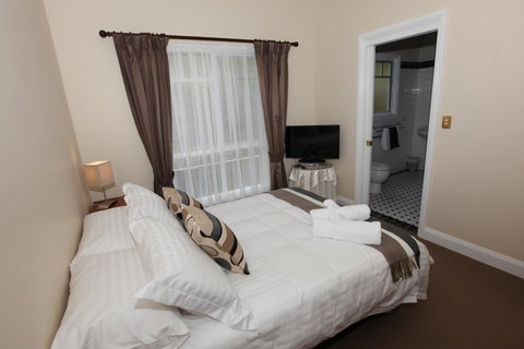 House On The Hill Bed And Breakfast - Darwin Holiday 39