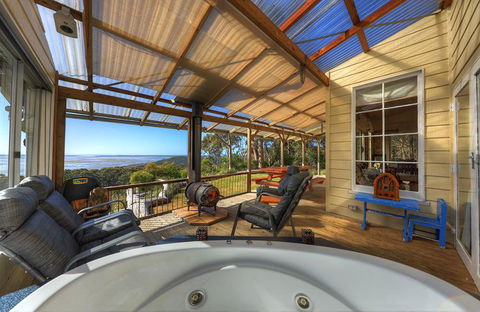 Island View Spa Cottage - Darwin Holiday 8