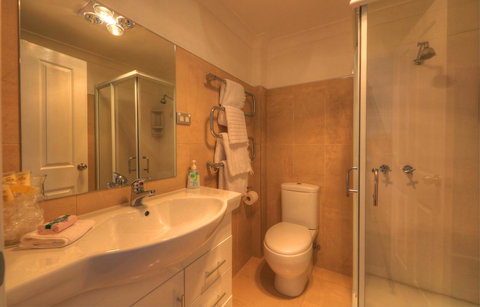 Sheer Pleasure Accommodation - Darwin Holiday 16