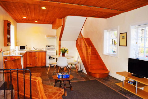 Cleburne Homestead - Darwin Holiday 13