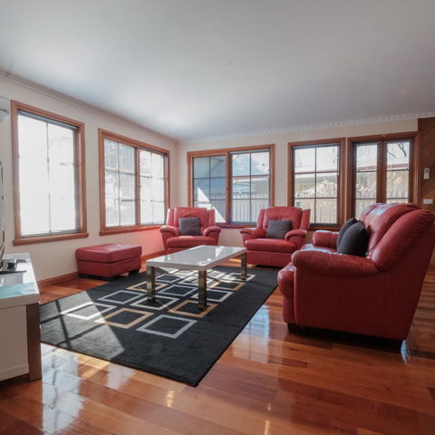 Cod Rock Point - Darwin Holiday 8