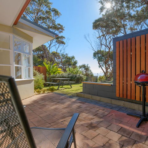 Cod Rock Point - Darwin Holiday 16