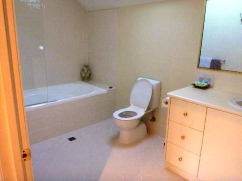 Aldermere Estate Luxury Apartments - Darwin Holiday 5