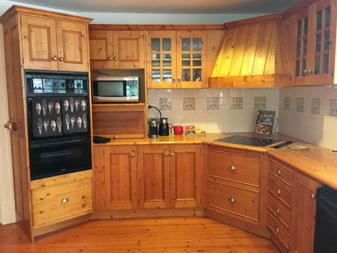 CLAYFIELD HOMESTEAD - Rustic Country Accommodation - Darwin Holiday 6