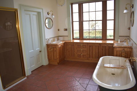 CLAYFIELD HOMESTEAD - Rustic Country Accommodation - Darwin Holiday 14