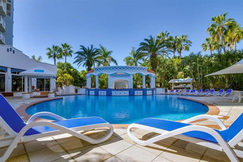 NEW Beautiful 1 Bedroom Beach Views Broadbeach - Darwin Holiday 3