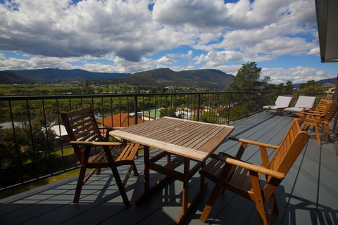 New Norfolk Apartment - Darwin Holiday 0