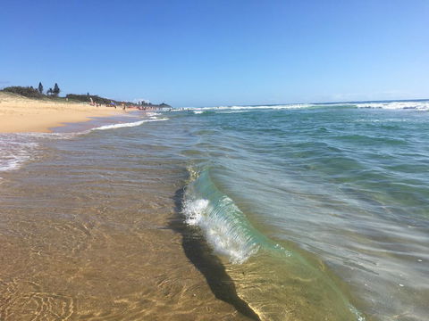 NEW UPMARKET COMFORTABLE 2 Bed, 2 Bath, OCEAN VIEWS, 250m To BUDDINA BEACH! - Darwin Holiday 0