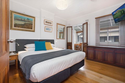 Newcastle Short Stay Apartments - 9 Alfred Street - Darwin Holiday 0